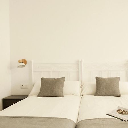 Apartamentos Rg Hospital Valme Sevilla Kültér fotó
