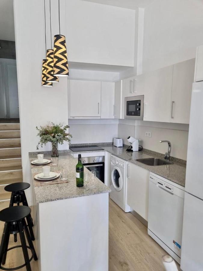 Apartamentos Rg Hospital Valme Sevilla Kültér fotó
