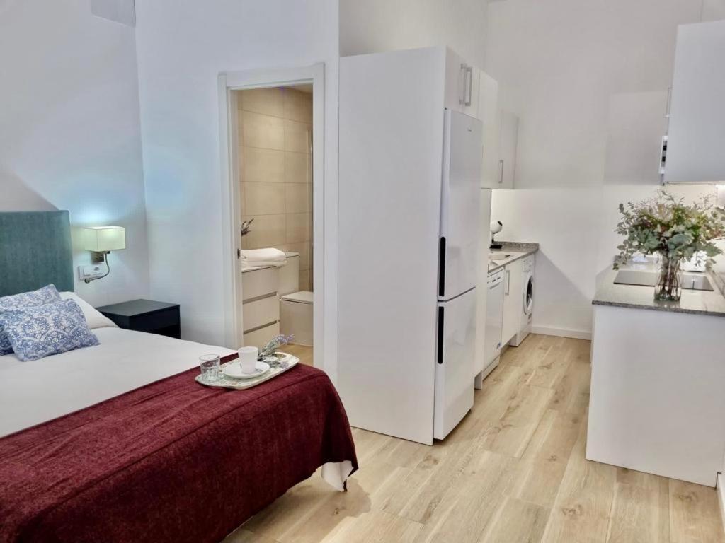Apartamentos Rg Hospital Valme Sevilla Kültér fotó
