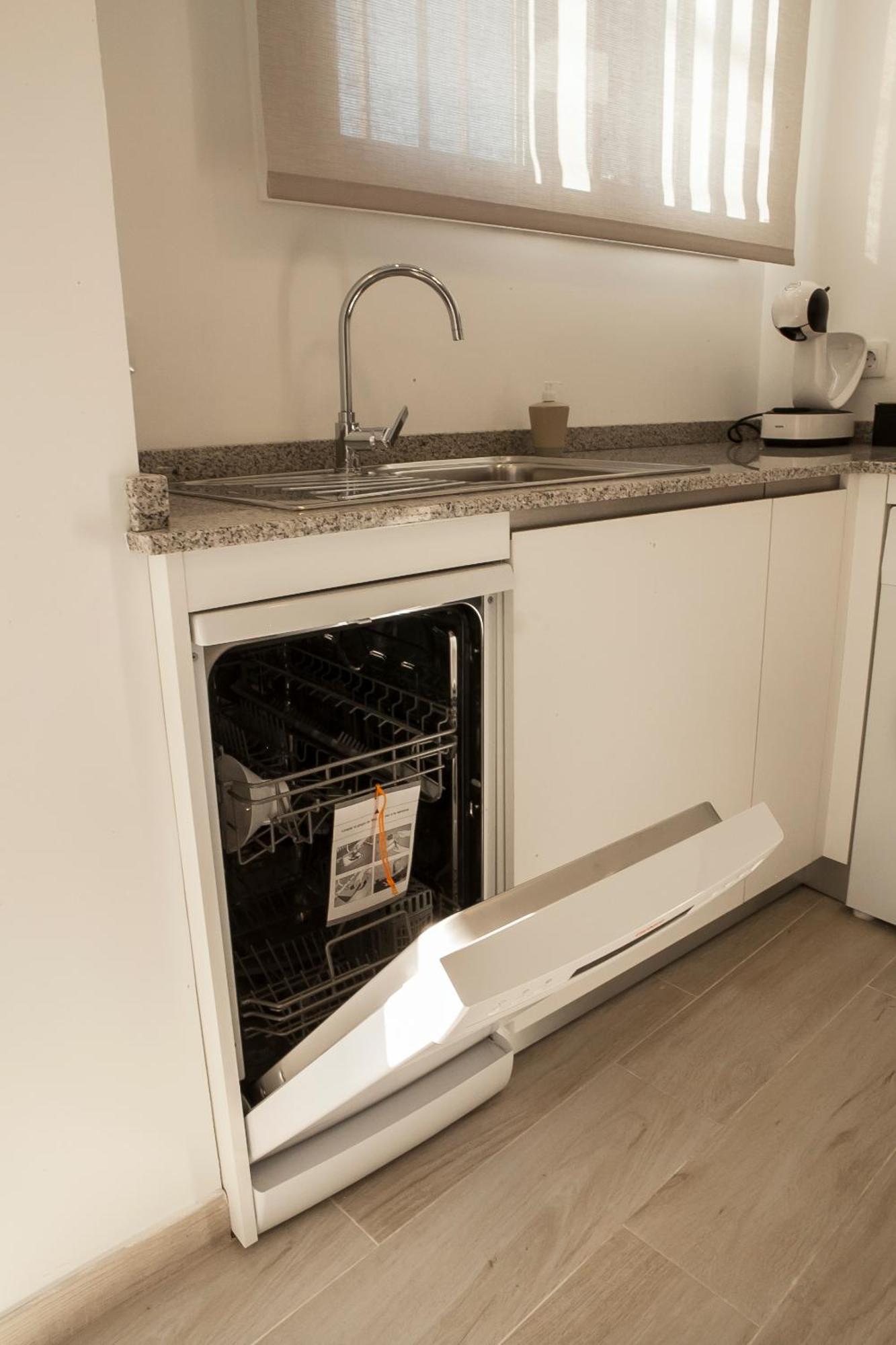 Apartamentos Rg Hospital Valme Sevilla Kültér fotó