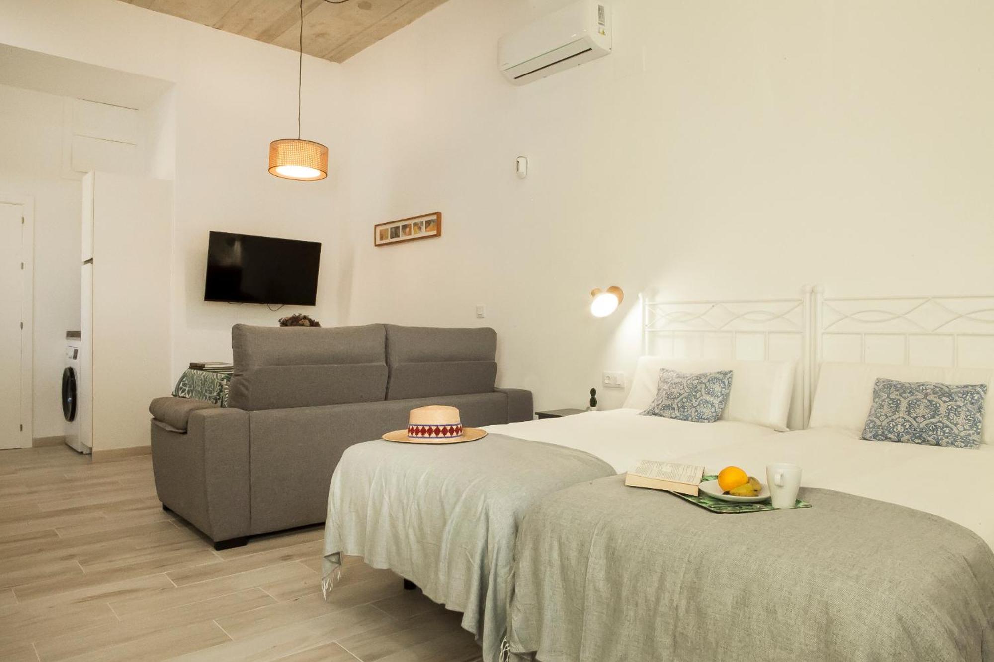 Apartamentos Rg Hospital Valme Sevilla Kültér fotó