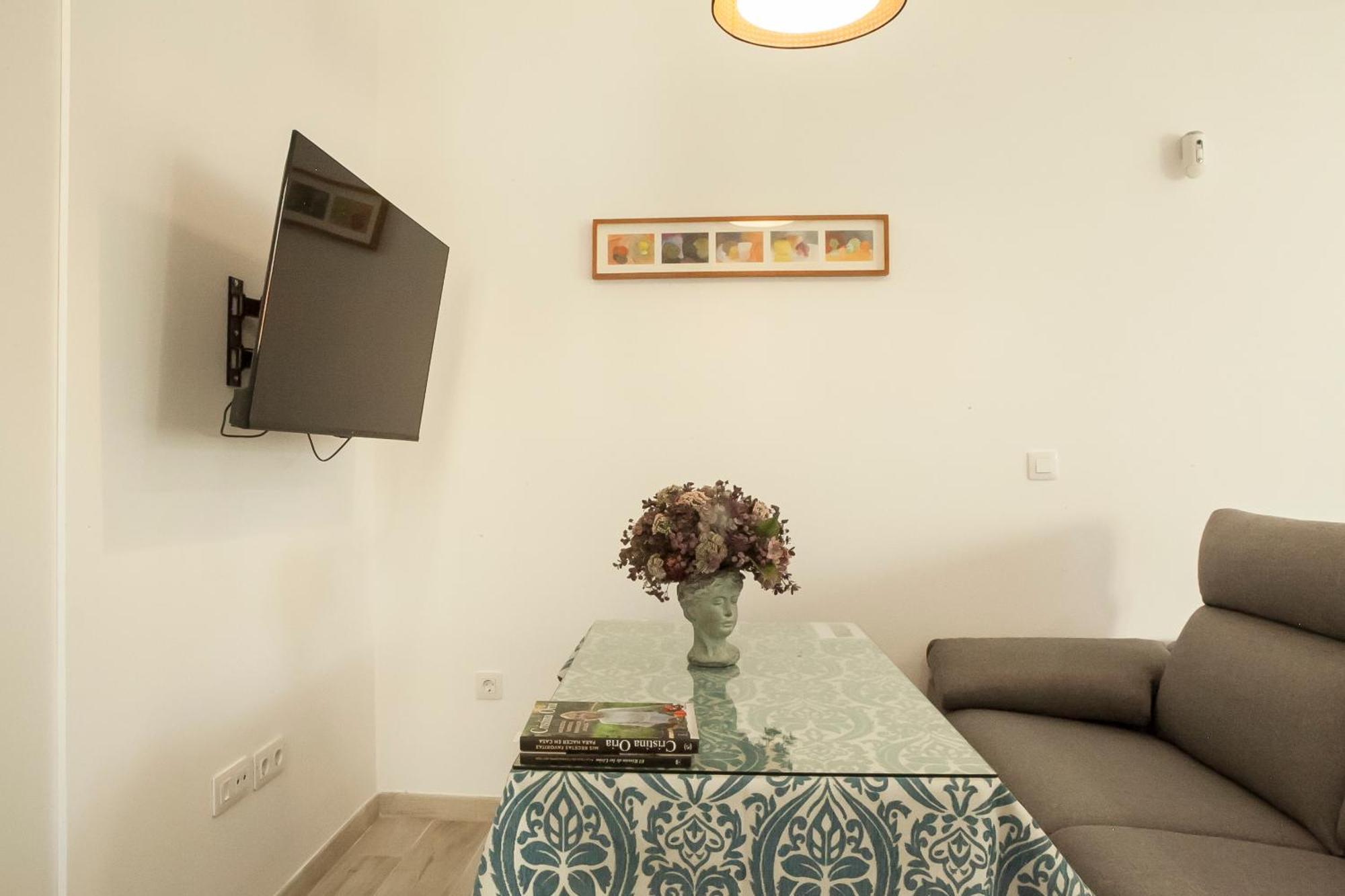 Apartamentos Rg Hospital Valme Sevilla Kültér fotó
