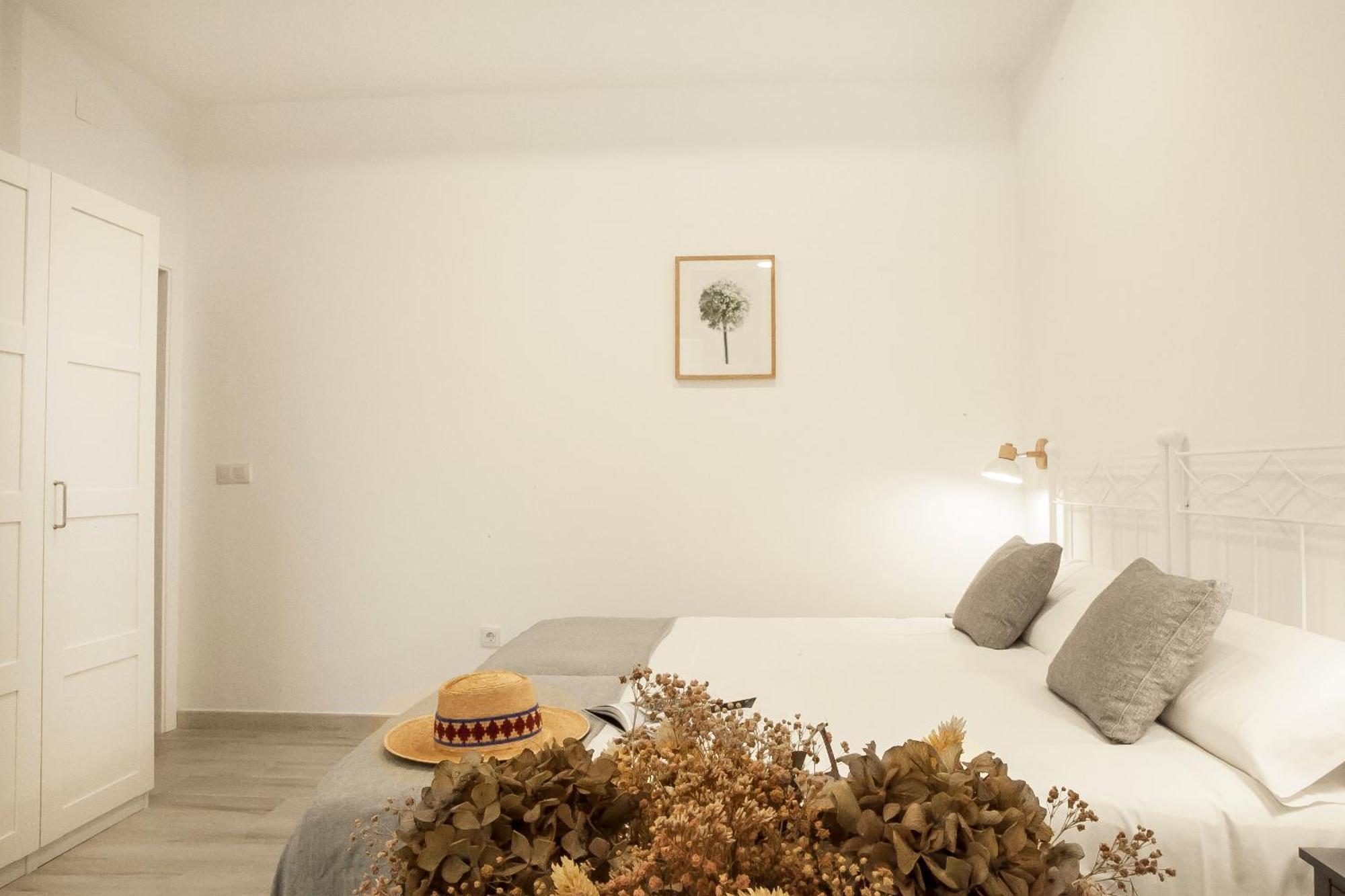 Apartamentos Rg Hospital Valme Sevilla Kültér fotó
