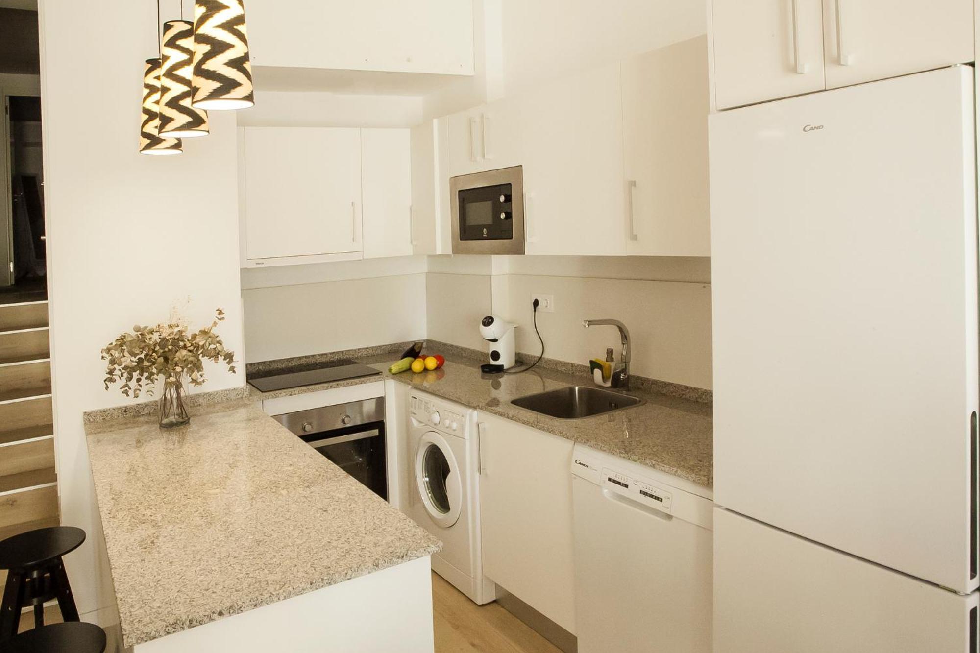 Apartamentos Rg Hospital Valme Sevilla Kültér fotó