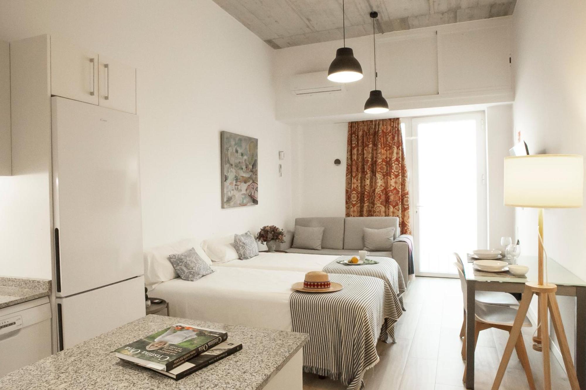 Apartamentos Rg Hospital Valme Sevilla Kültér fotó